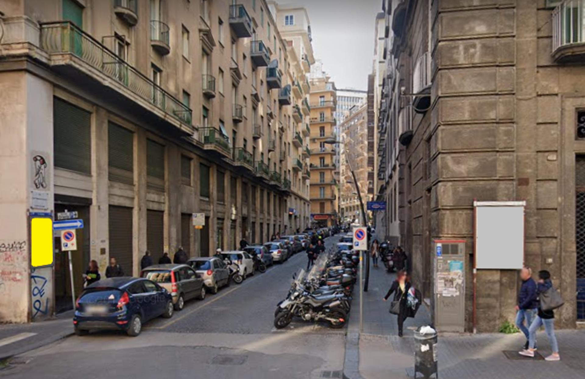 Impianto STENDARDO a Napoli, in zona Garofalo Gioielli