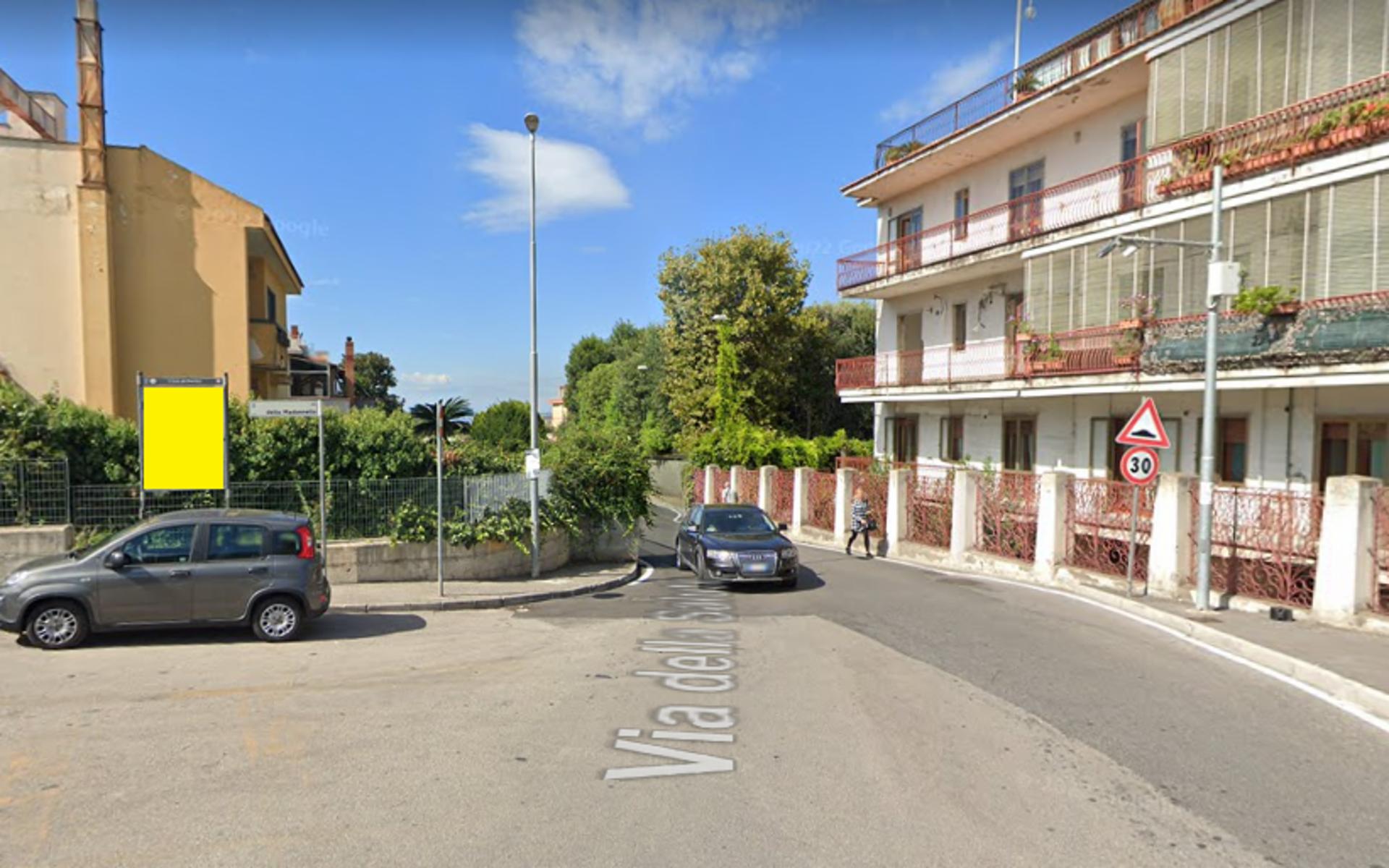 Impianto STENDARDO a Portici, in zona Villa La Colombaia
