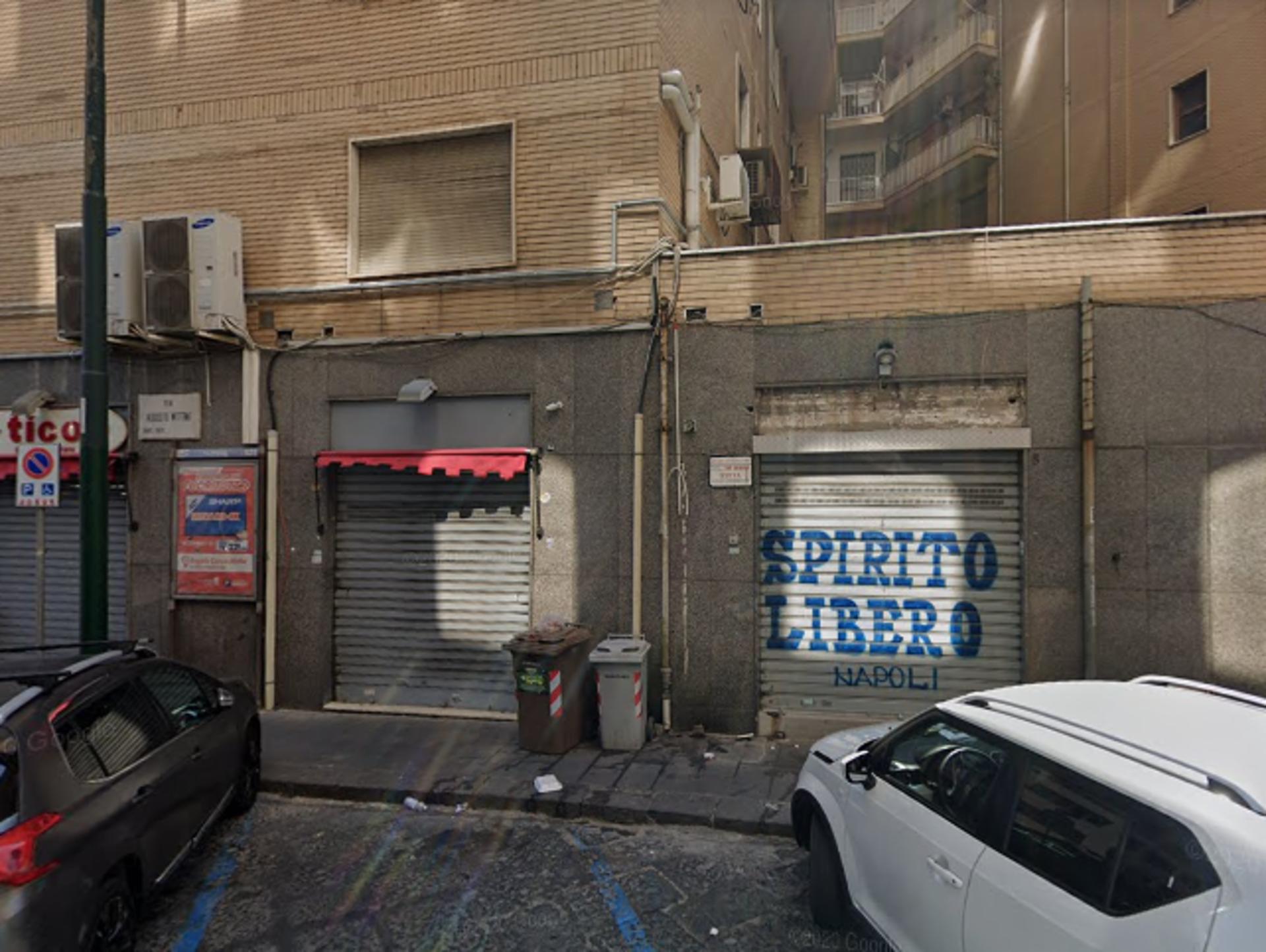 Impianto STENDARDO a Napoli, in zona Pizzeria La Campanella
