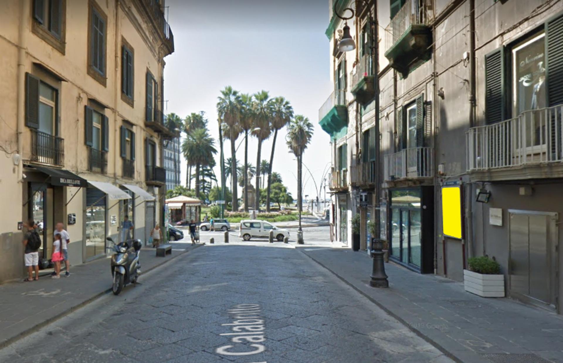 Impianto STENDARDO a Napoli, in zona Signora Bettola - Napoli (Chiaia)