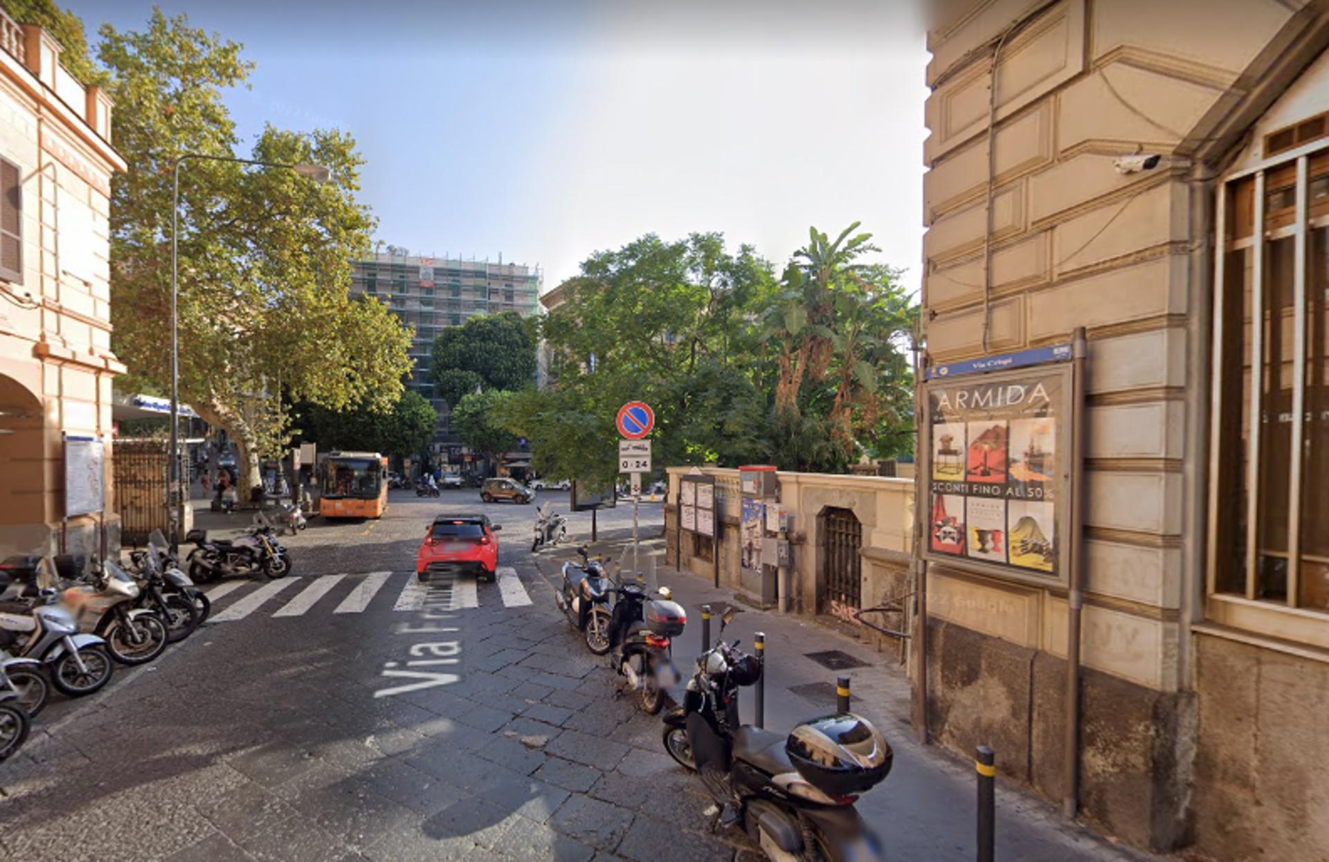 Impianto STENDARDO a Napoli, in zona Cafè Amadeus