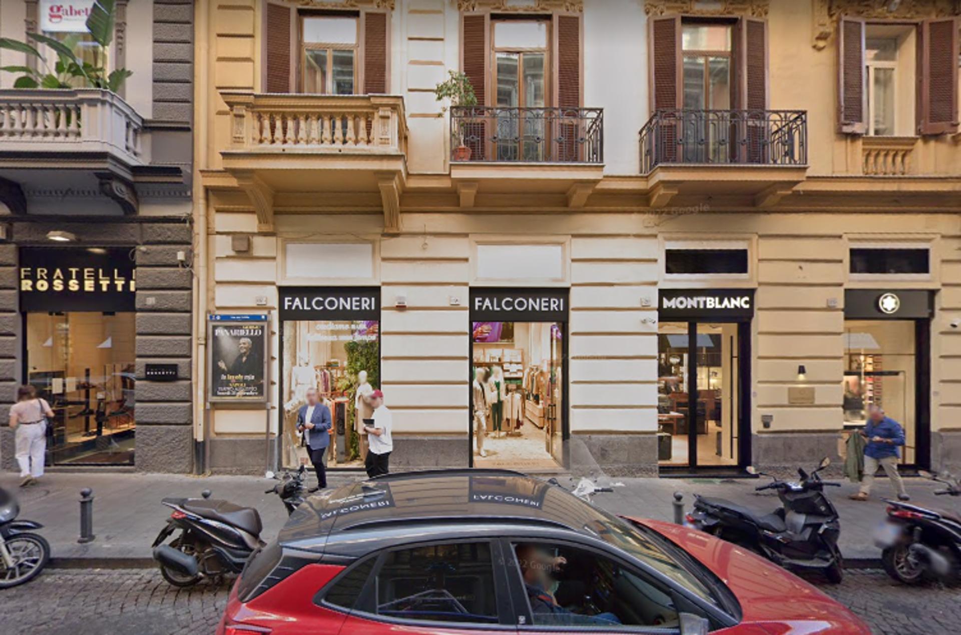 Impianto STENDARDO a Napoli, in zona Falconeri