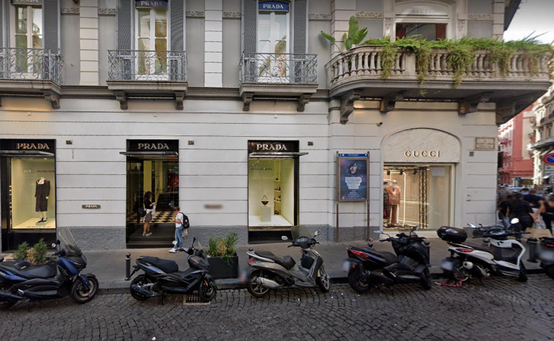 Impianto STENDARDO a Napoli, in zona Prada