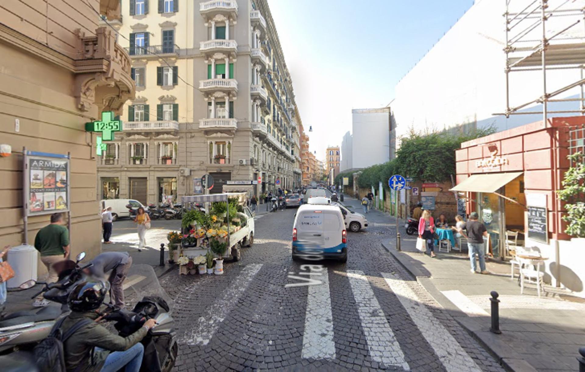 Impianto STENDARDO a Napoli, in zona Barguida