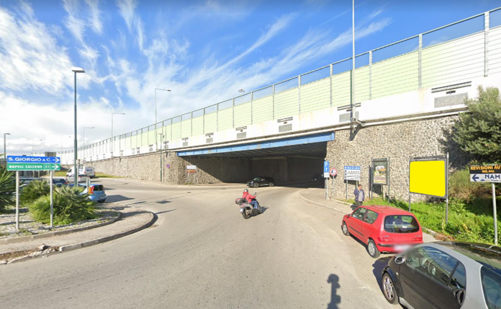 Impianto STENDARDO a Portici, in zona Villa La Colombaia