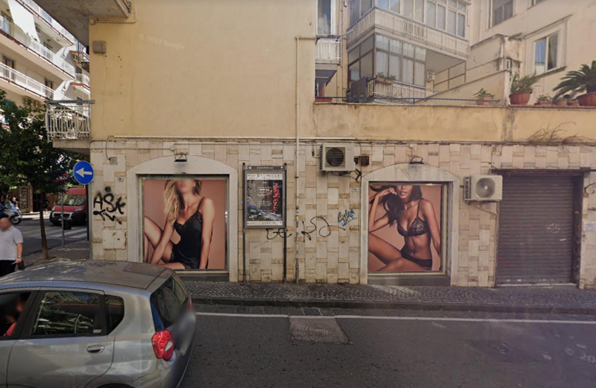 Impianto STENDARDO a Portici, in zona Bar Comes