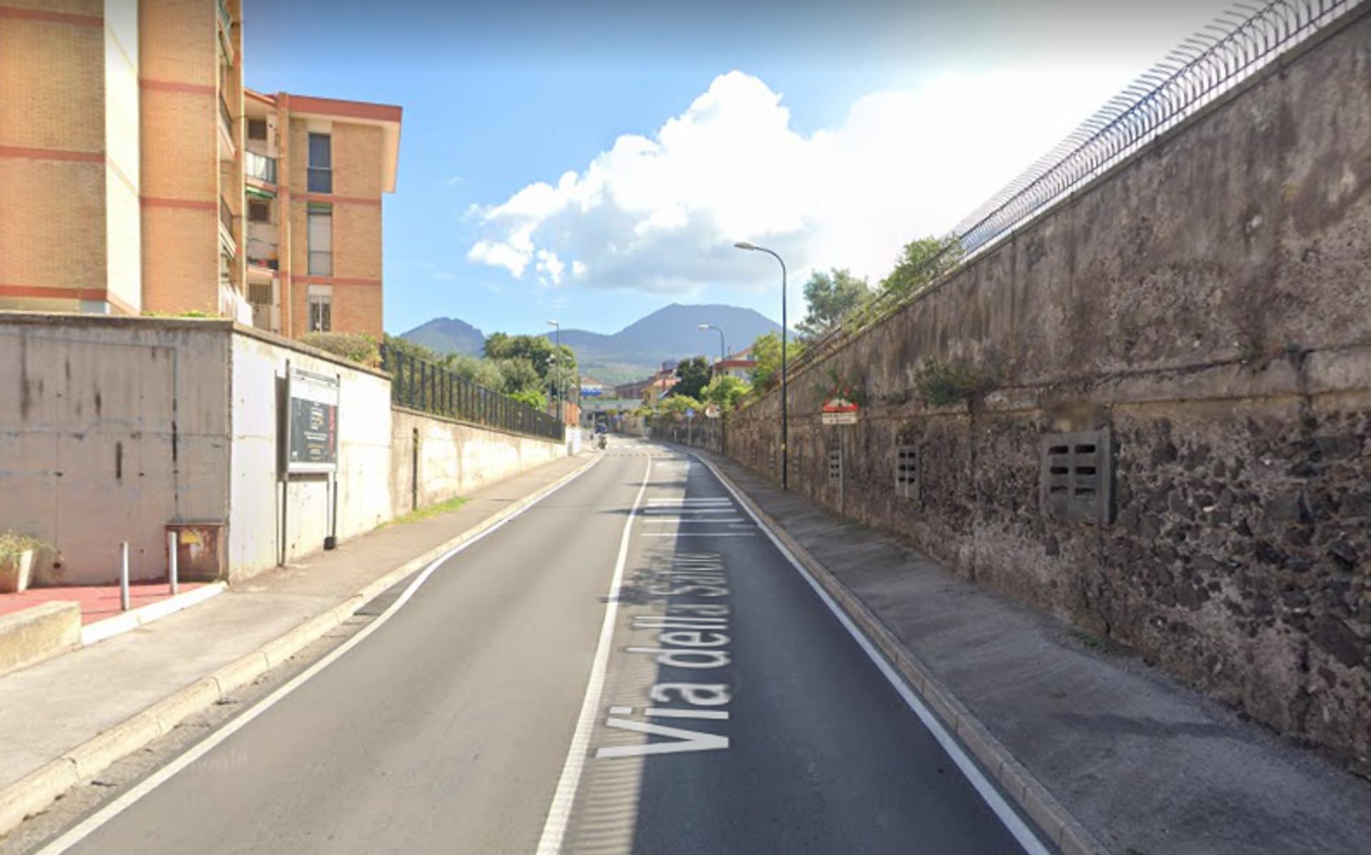 Impianto STENDARDO a Portici, in zona Villa La Colombaia