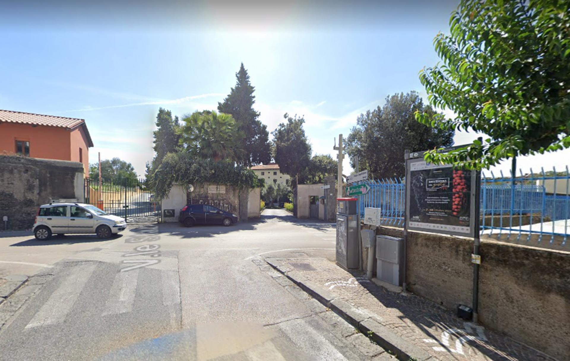 Impianto STENDARDO a Portici, in zona La Tradizione