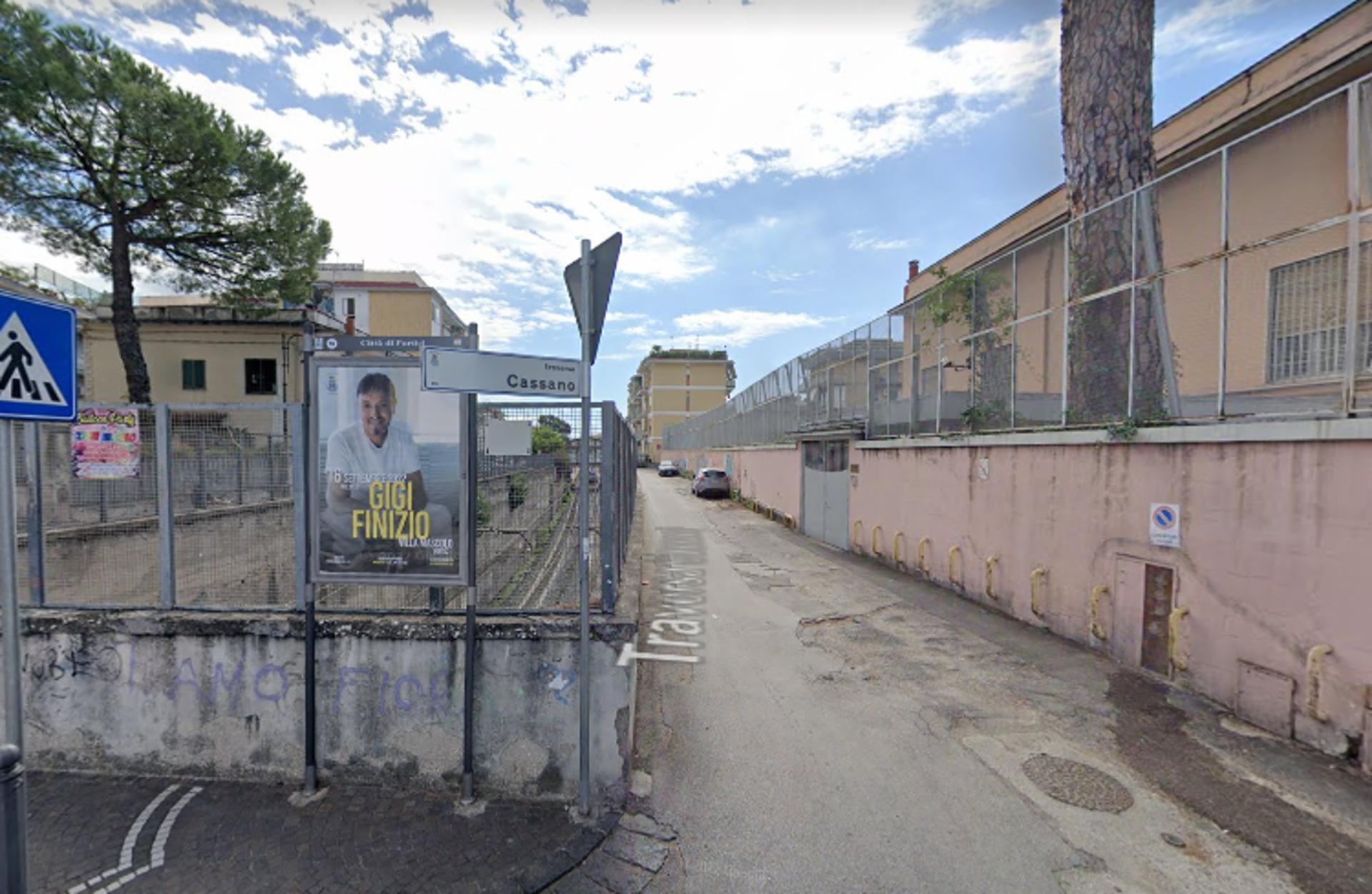 Impianto STENDARDO a Portici, in zona Gattò Bistrot