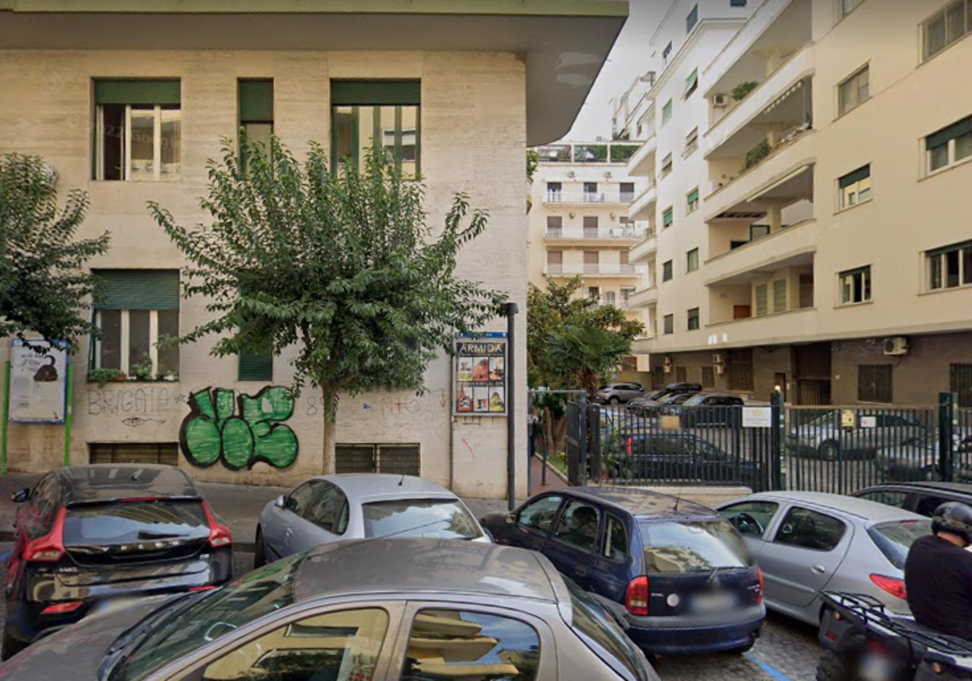 Impianto STENDARDO a Napoli, in zona Mercatò