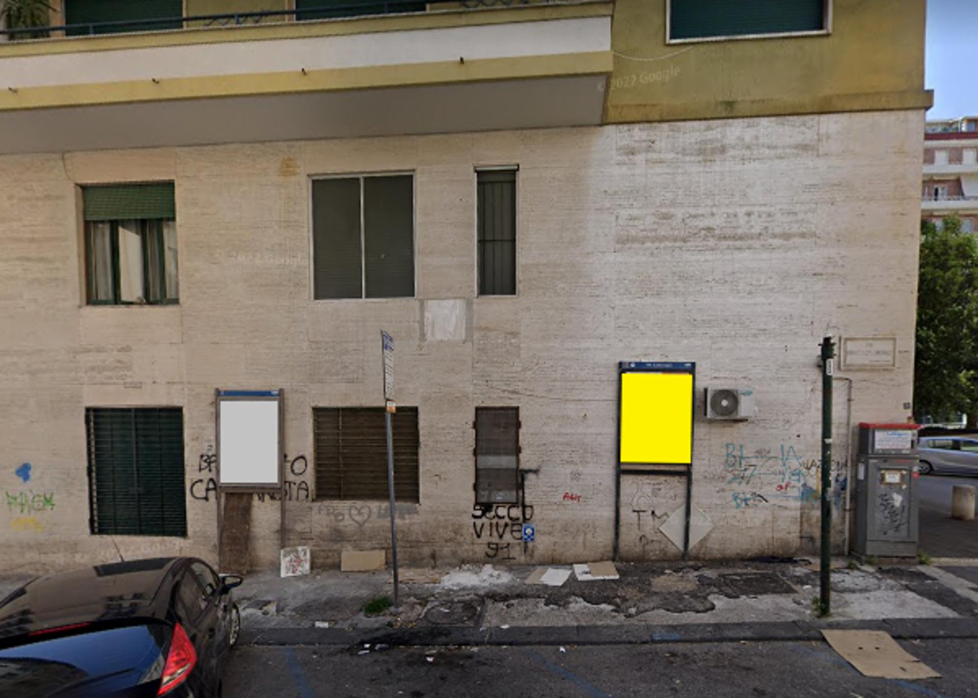 Impianto STENDARDO a Napoli, in zona Frozen Yogurt e Gelati