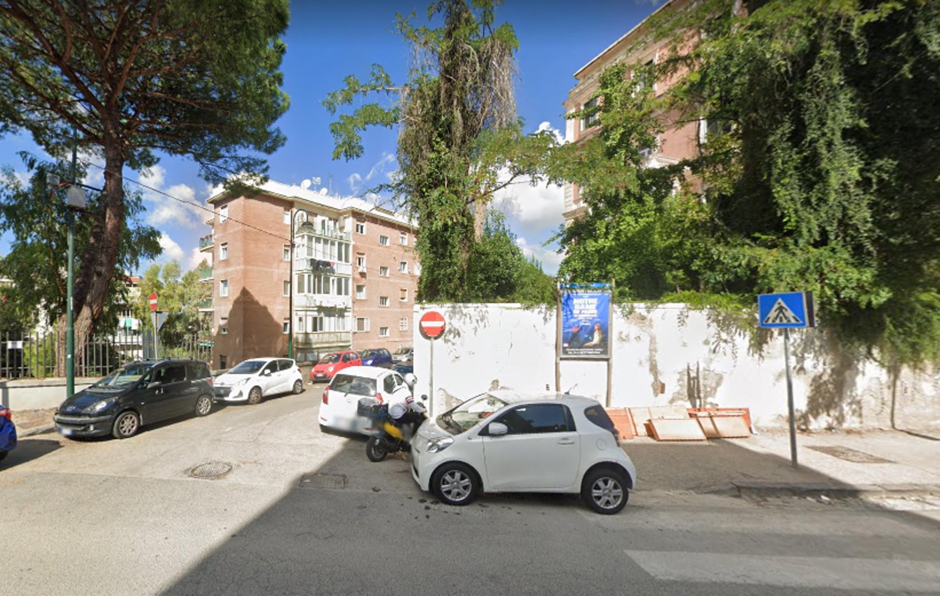 Impianto STENDARDO a Napoli, in zona Donnarumma Parrucchieri