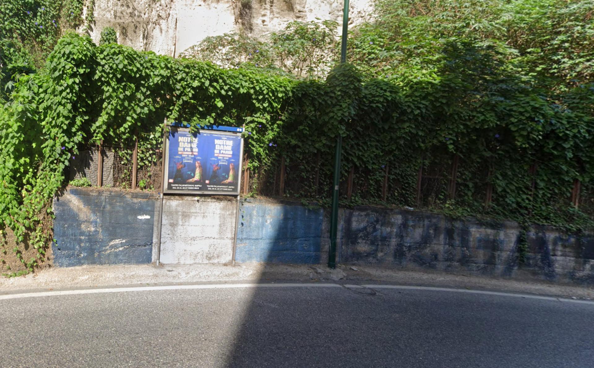 Impianto STENDARDO a Napoli, in zona Galleria Leone