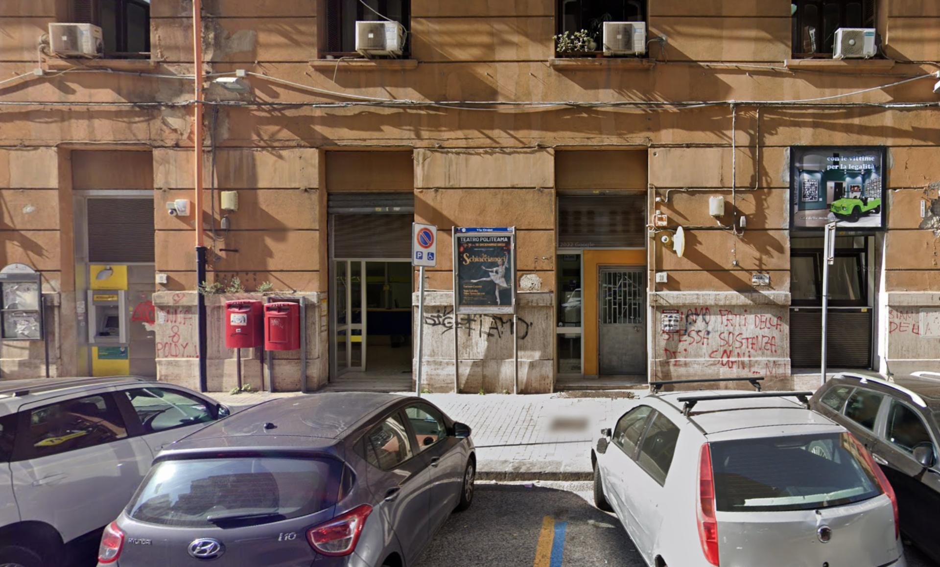 Impianto STENDARDO a Napoli, in zona Bud Spencer's birthplace