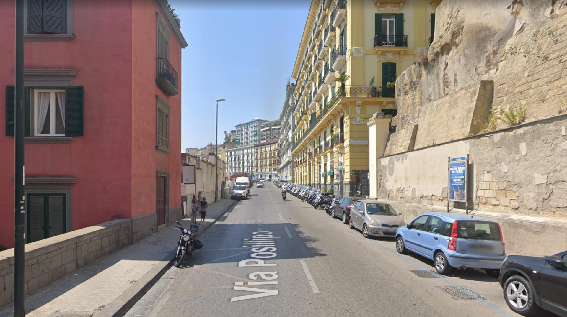Impianto STENDARDO a Napoli, in zona Tiki store