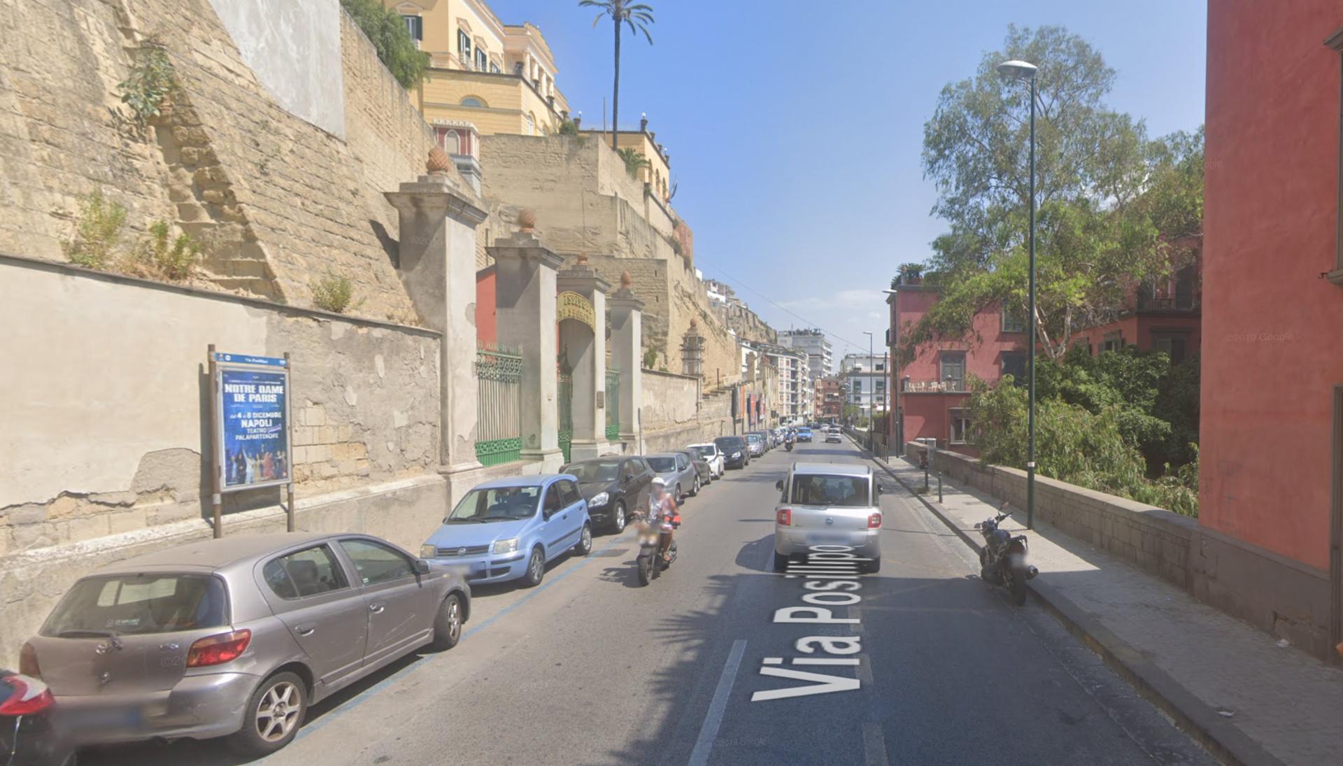 Impianto STENDARDO a Napoli, in zona Tiki store