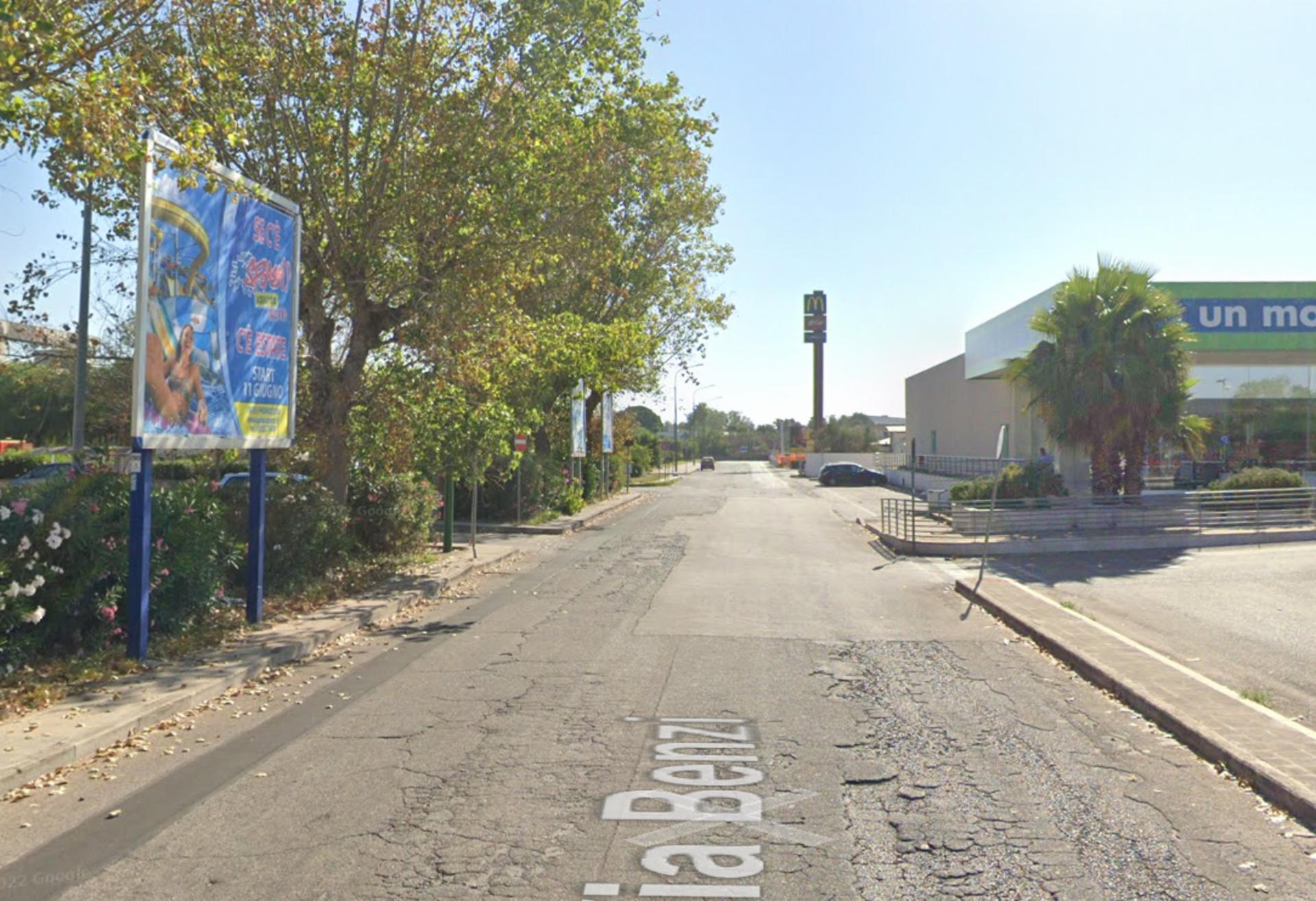 Impianto POSTER a Lecce, in zona Upim