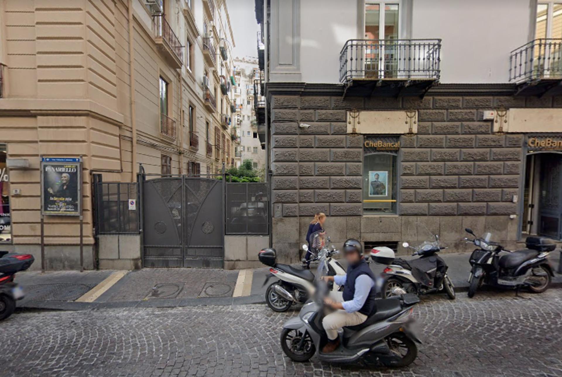 Impianto STENDARDO a Napoli, in zona Il Macello
