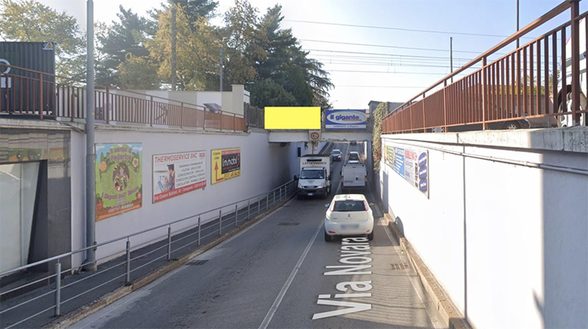 Impianto CARTELLONISTICA a Canegrate, in zona Tozzo Arredamenti