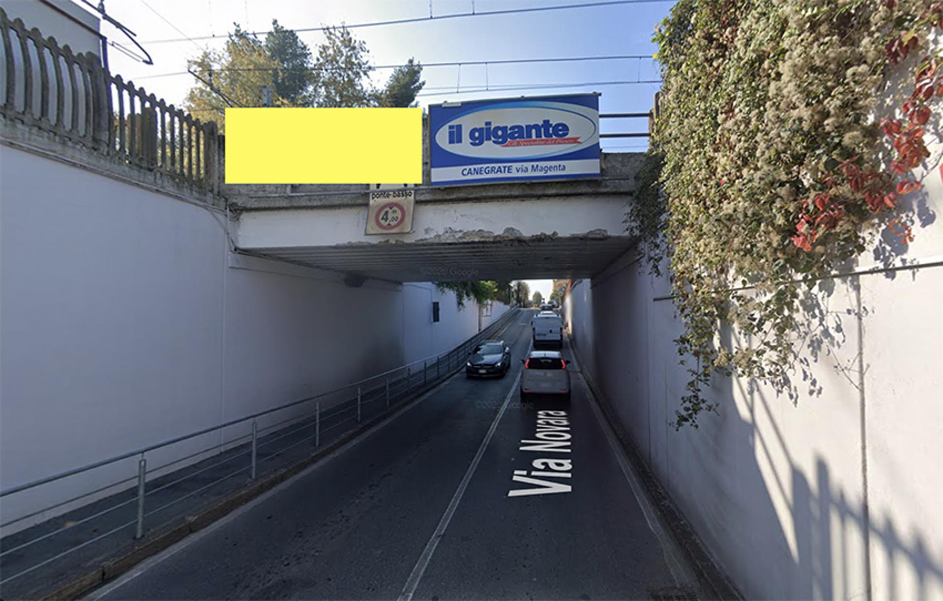 Impianto CARTELLONISTICA a Canegrate, in zona Tozzo Arredamenti