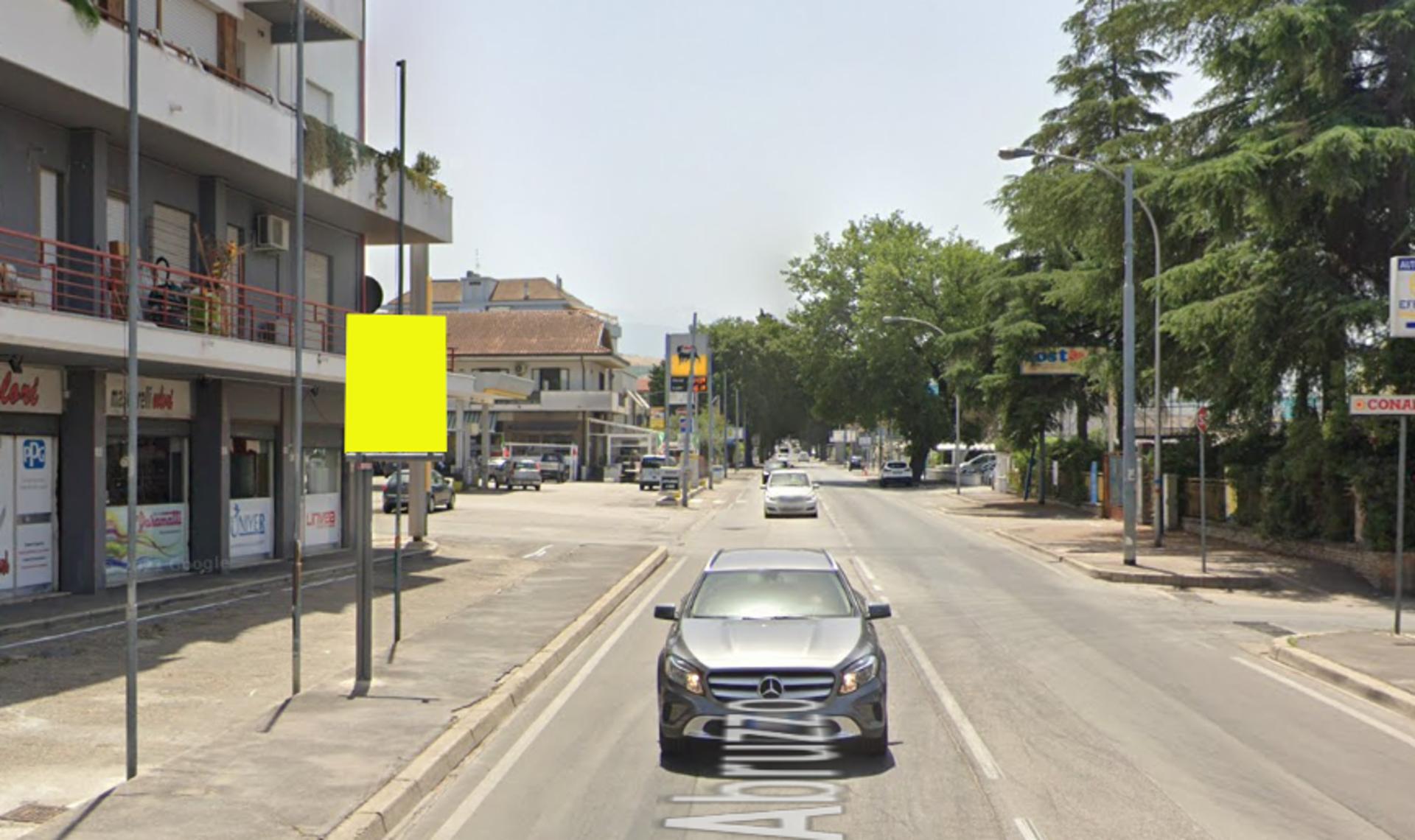 Impianto CARTELLONISTICA a Chieti, in zona Lidl