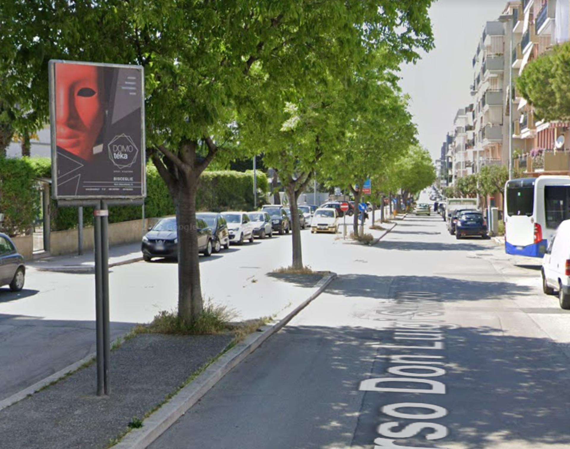 Impianto CARTELLONISTICA a Trani, in zona Well's Fargo