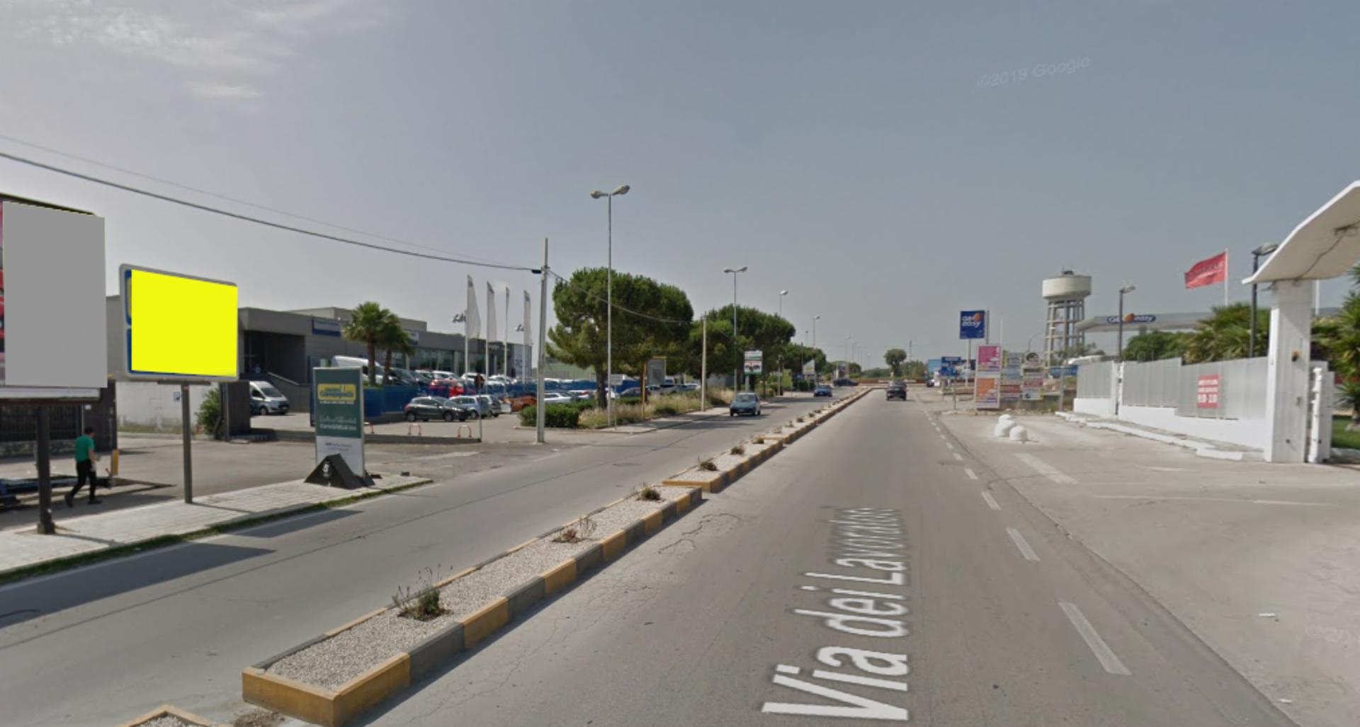 Impianto CARTELLONISTICA a Molfetta, in zona Grande Muraglia