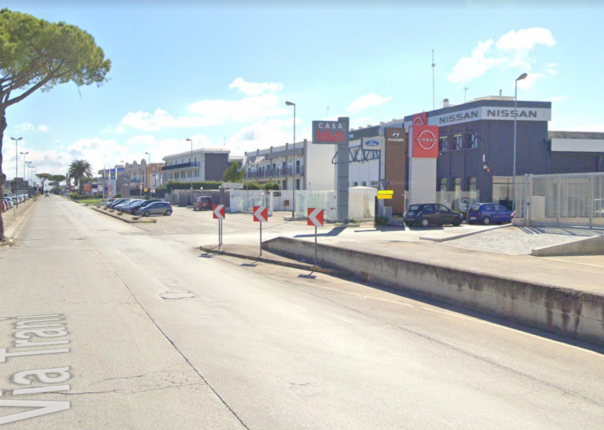 Impianto a VIA Via Trani direzione Barletta z.i. di Barletta pressi svincolo SS16 252 Barletta
