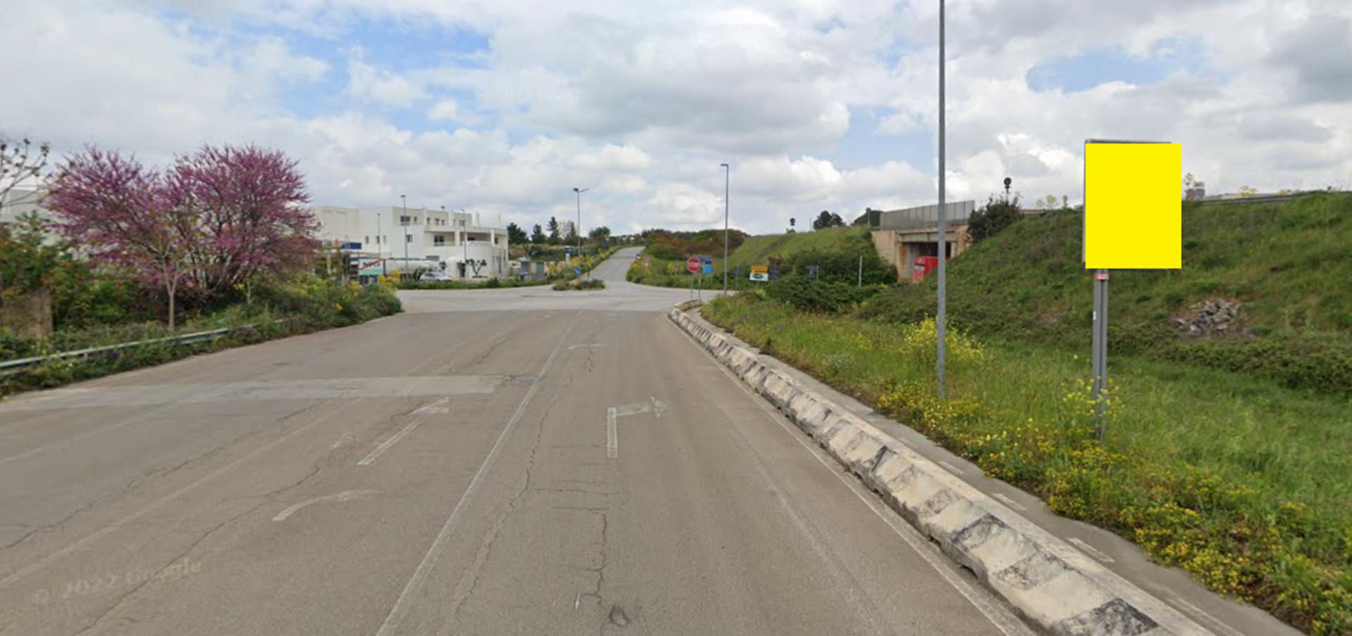 Impianto CARTELLONISTICA a Noci, in zona AGIP