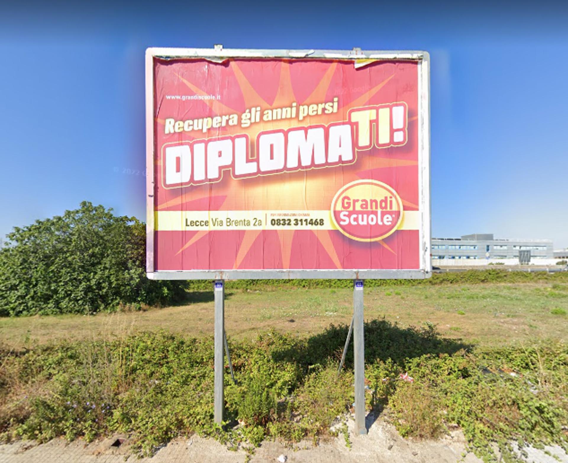 Impianto POSTER a Lecce, in zona Bata