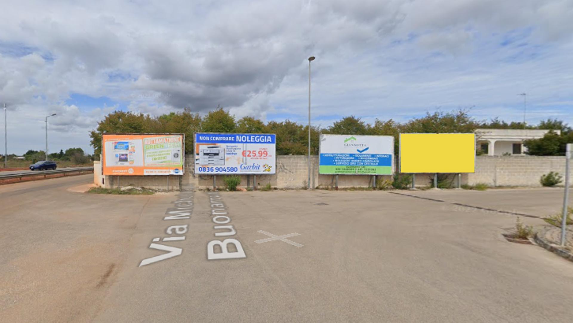 Impianto 6 X 3 a Poggiardo, in zona A Spasso...