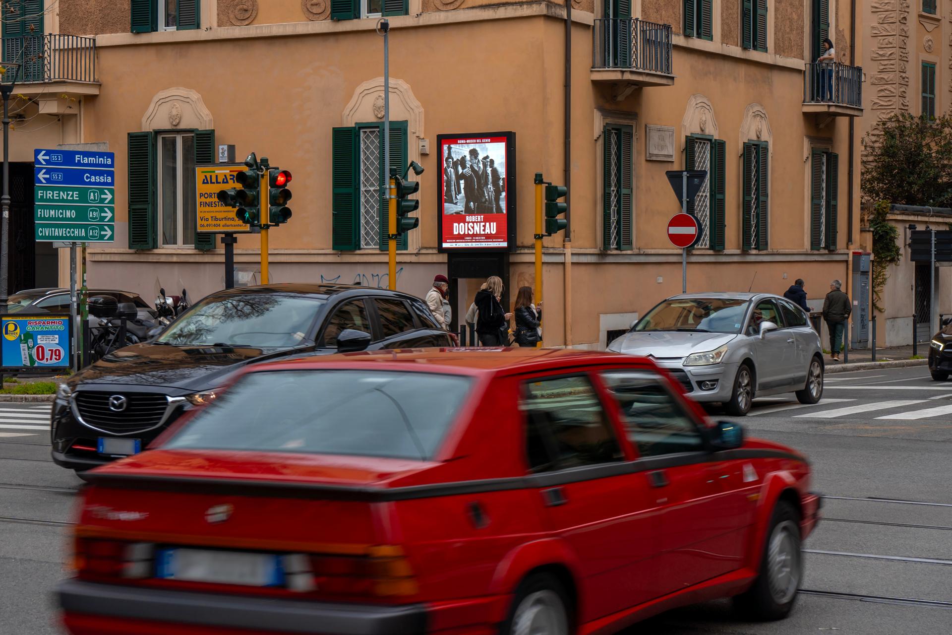 Impianto TOTEM DIGITALE a Roma, in zona Chopsticks