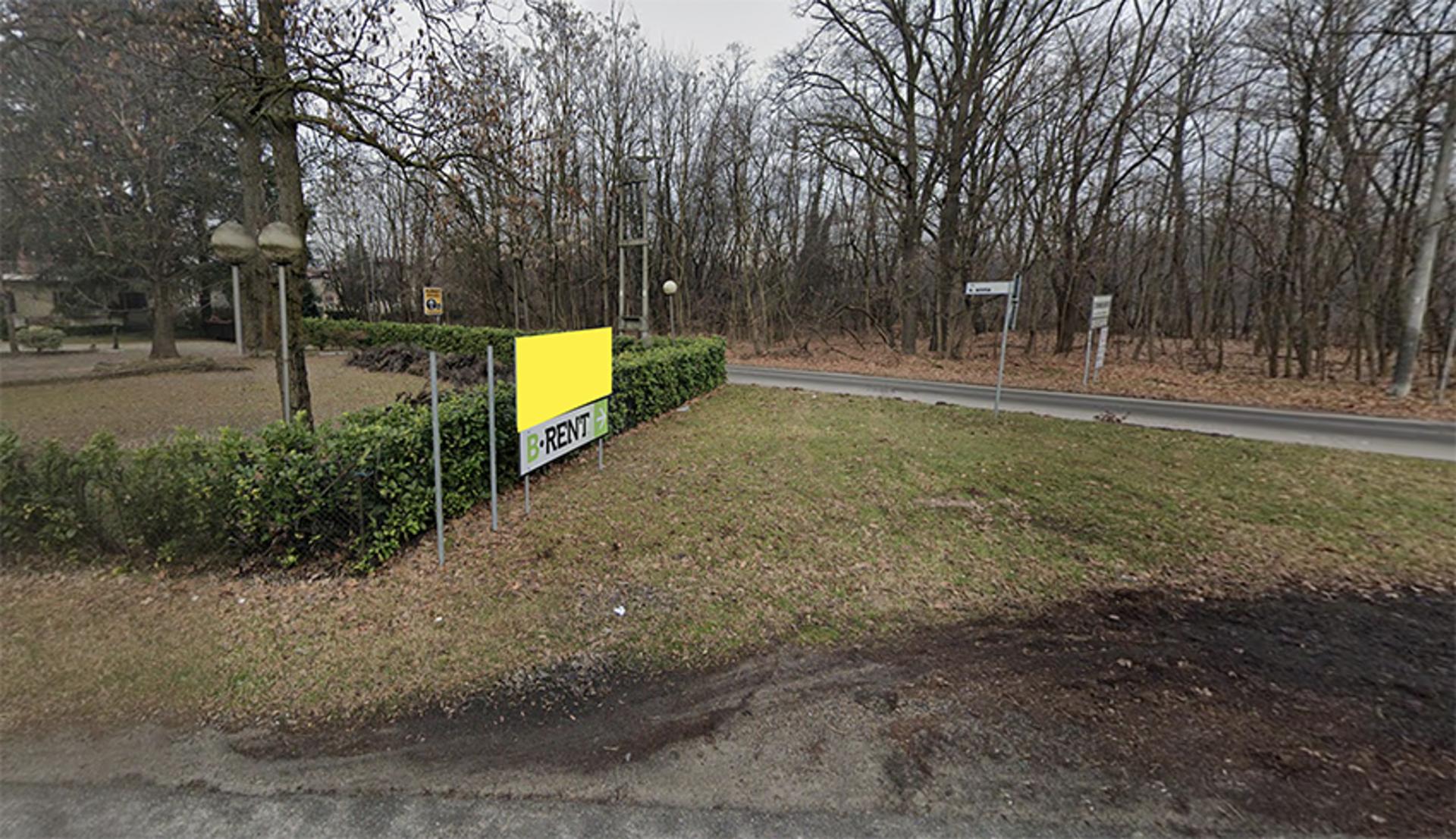 Impianto CARTELLONISTICA a Lonate Pozzolo, in zona Pizzorante