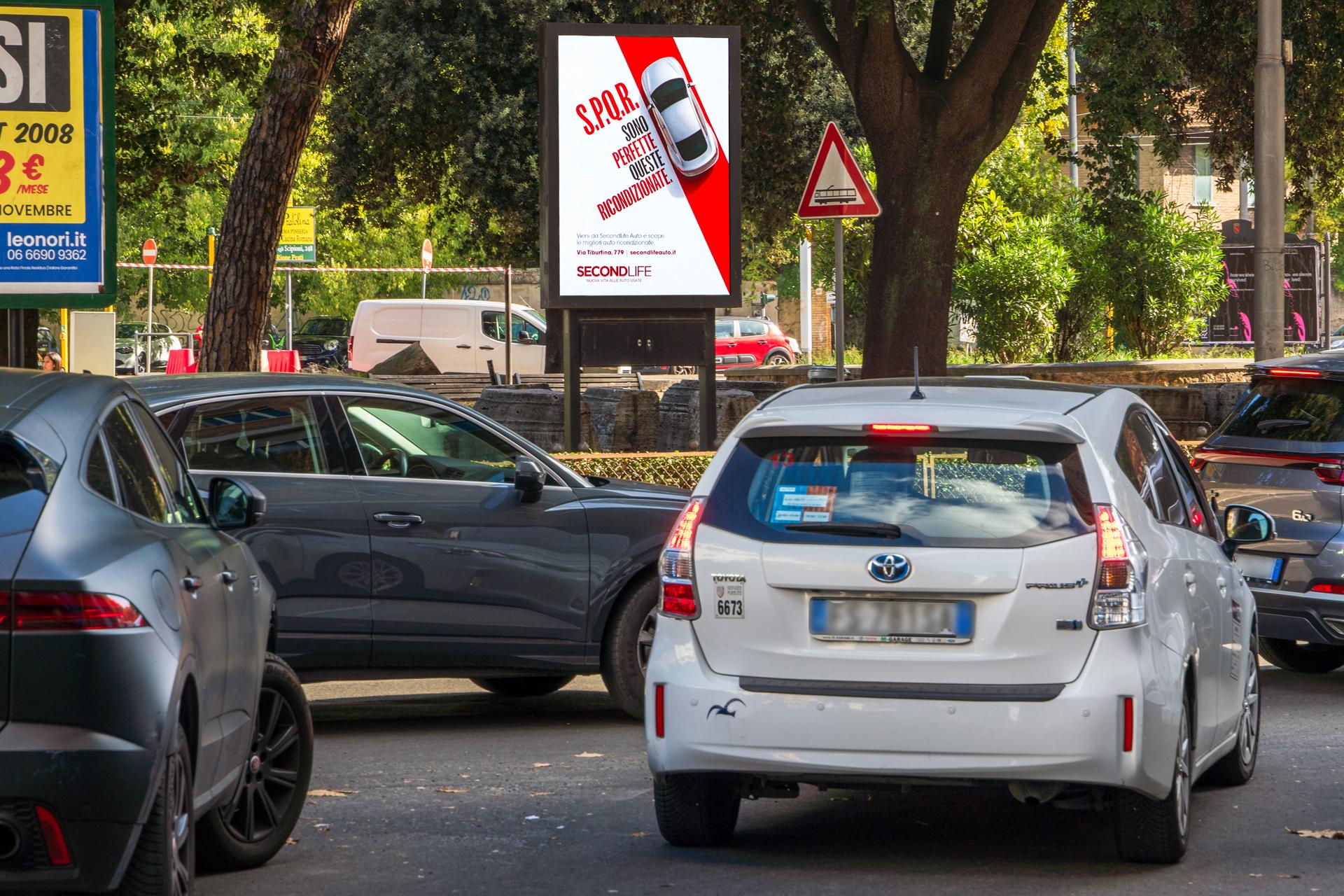 Impianto TOTEM DIGITALE a Roma, in zona Ristorante Casa del Gusto