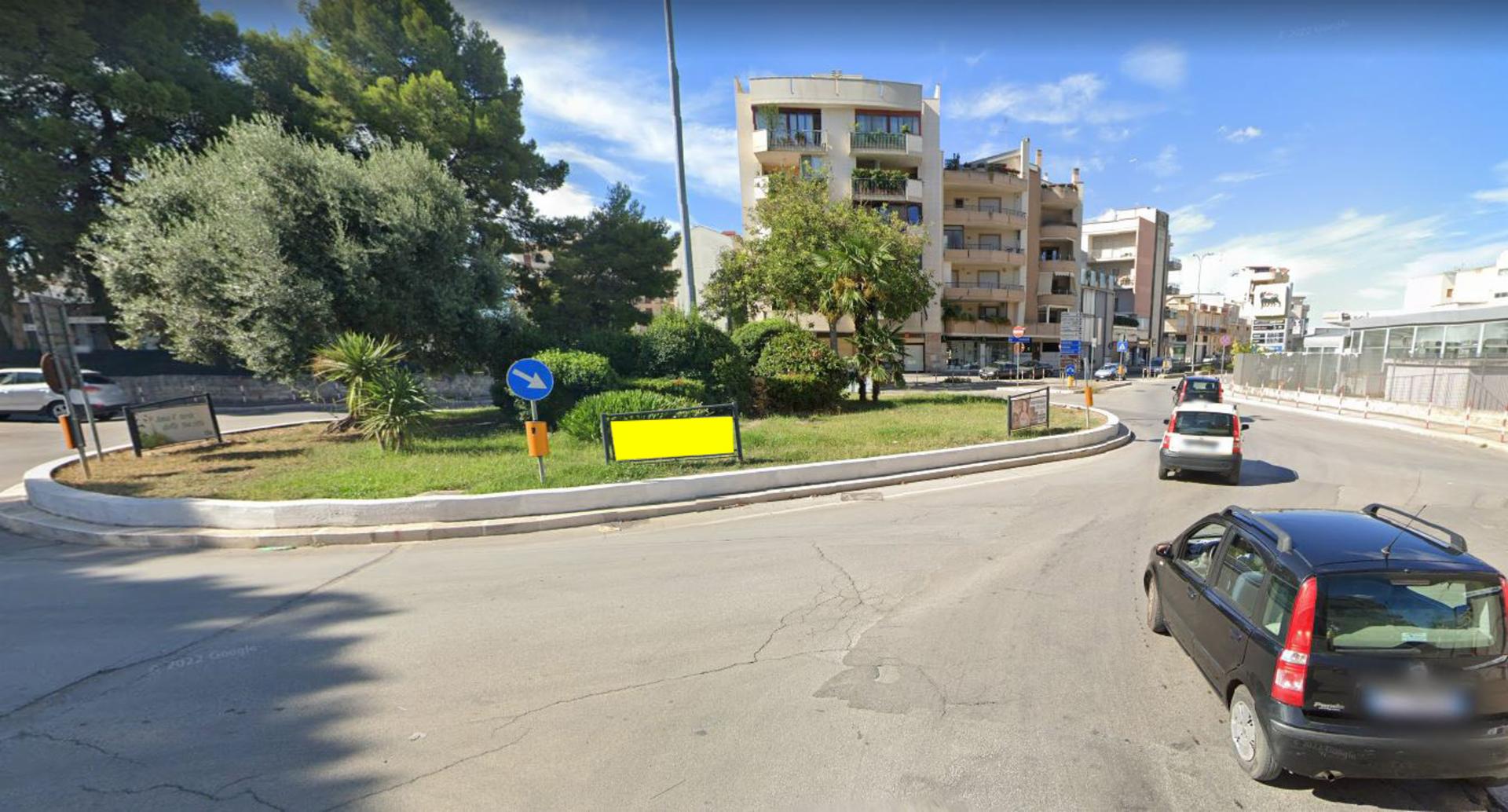 Impianto TRANSENNA a Andria, in zona Reset calzature
