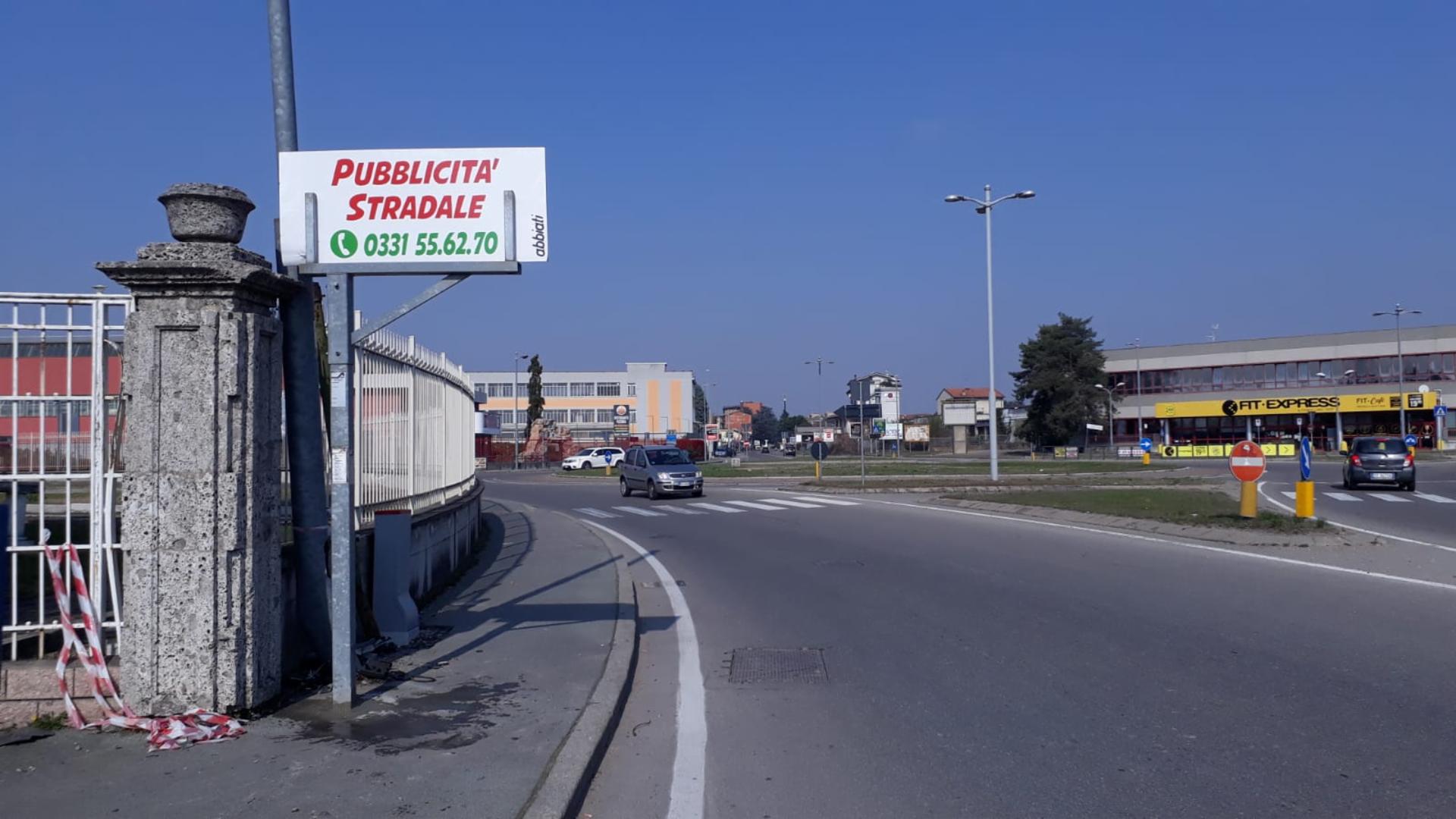 Impianto CARTELLONISTICA a San Vittore Olona, in zona McDonald's