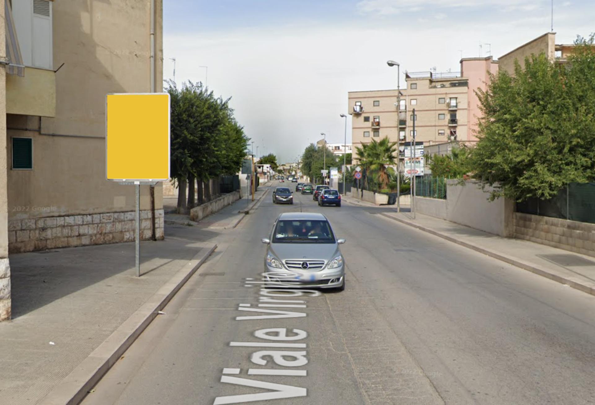 Impianto CARTELLONISTICA a Andria, in zona Pizzeria Trinità