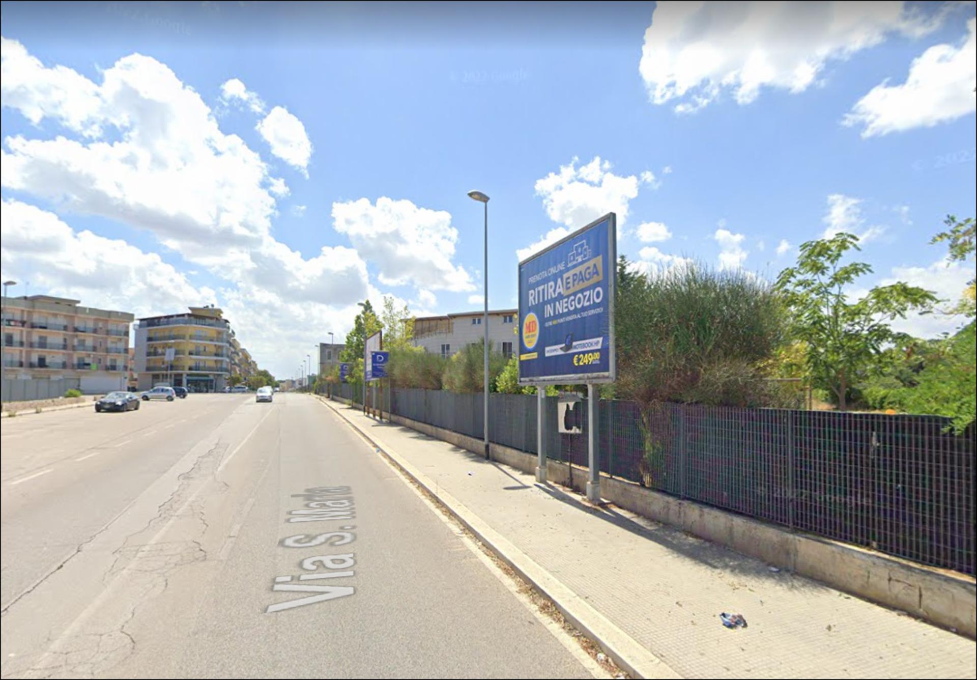 Impianto POSTER a Corato, in zona Supermercato MD