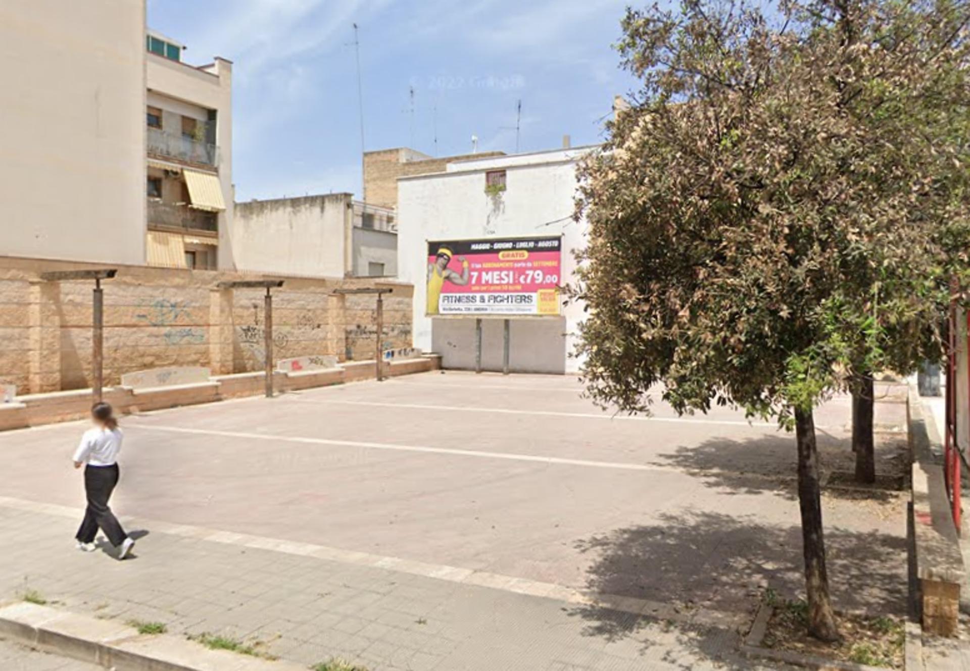 Impianto 6 X 3 a Andria, in zona The Old Brewery