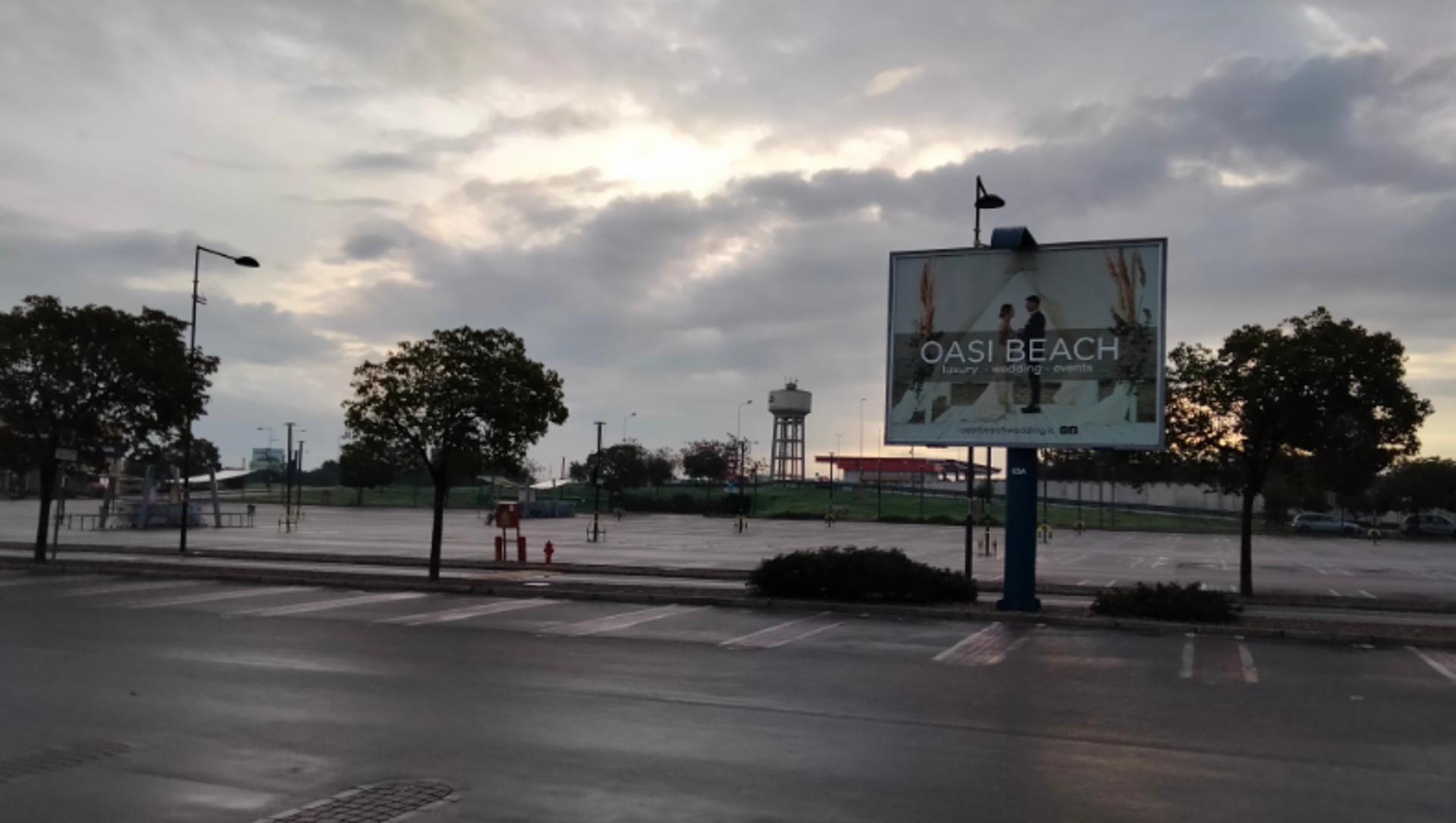 Impianto POSTER a Molfetta, in zona Skechers