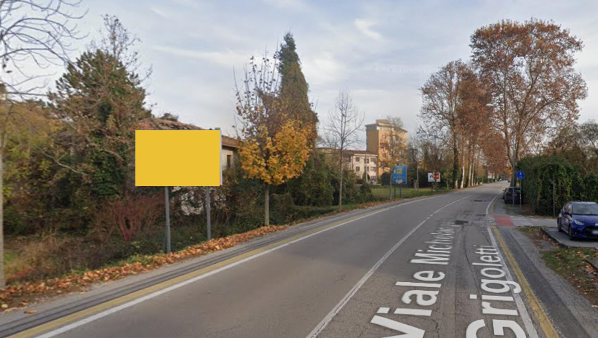 Impianto CARTELLONISTICA a Pordenone, in zona King's Arm Pub