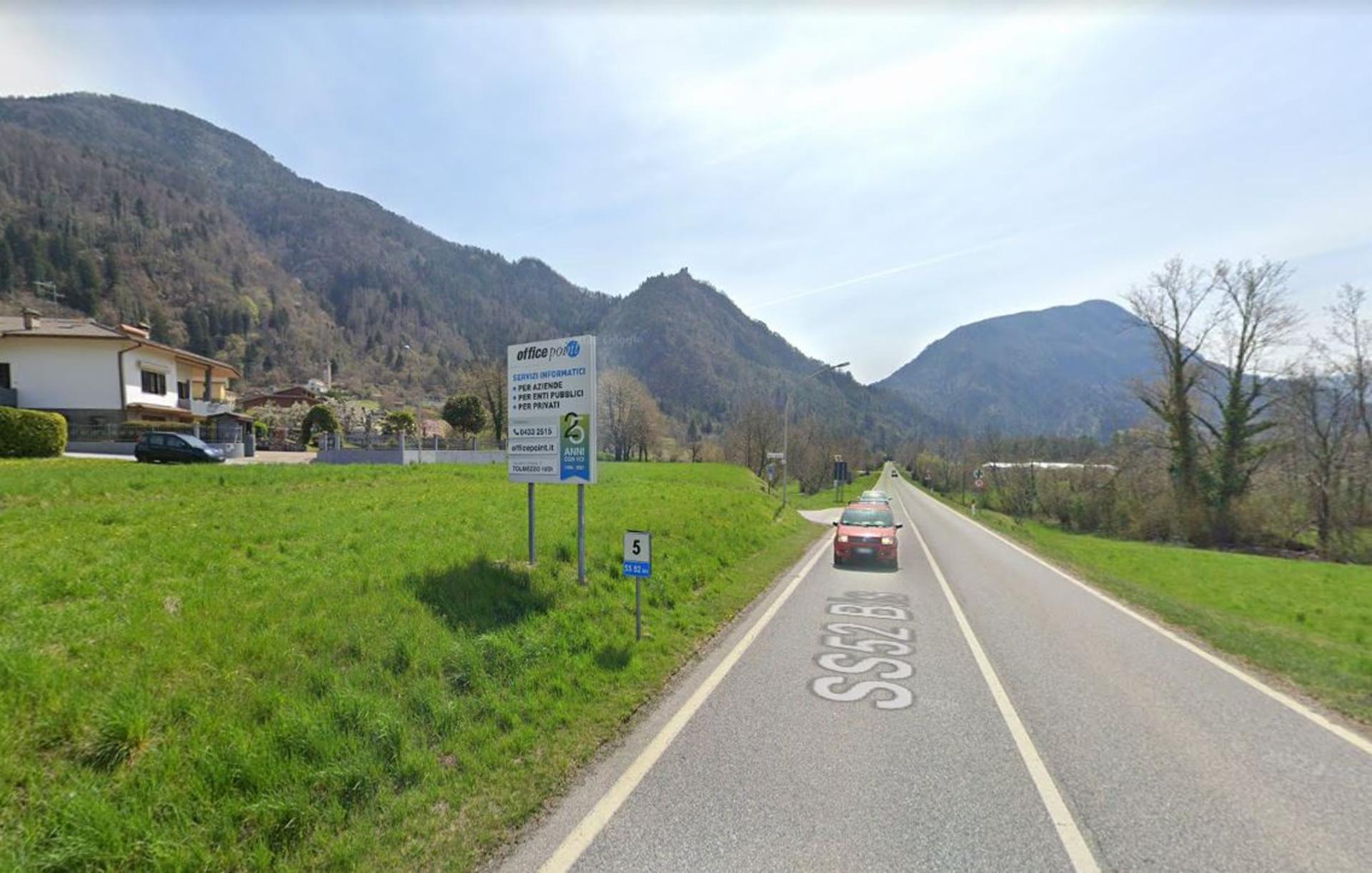Impianto CARTELLONISTICA a Tolmezzo, in zona Osteria Acqua e Farina