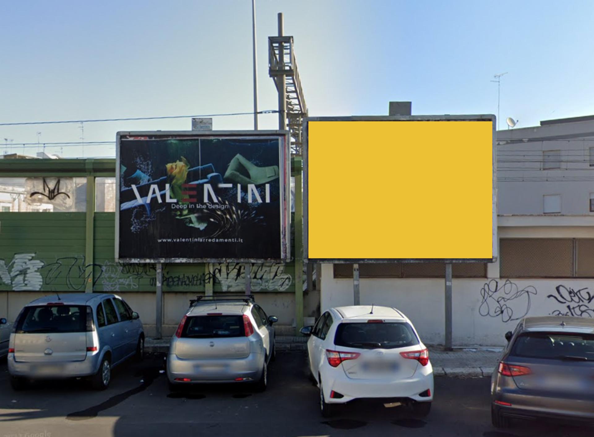 Impianto POSTER a Lecce, in zona Pizzeria rosticceria La nuova fontanina