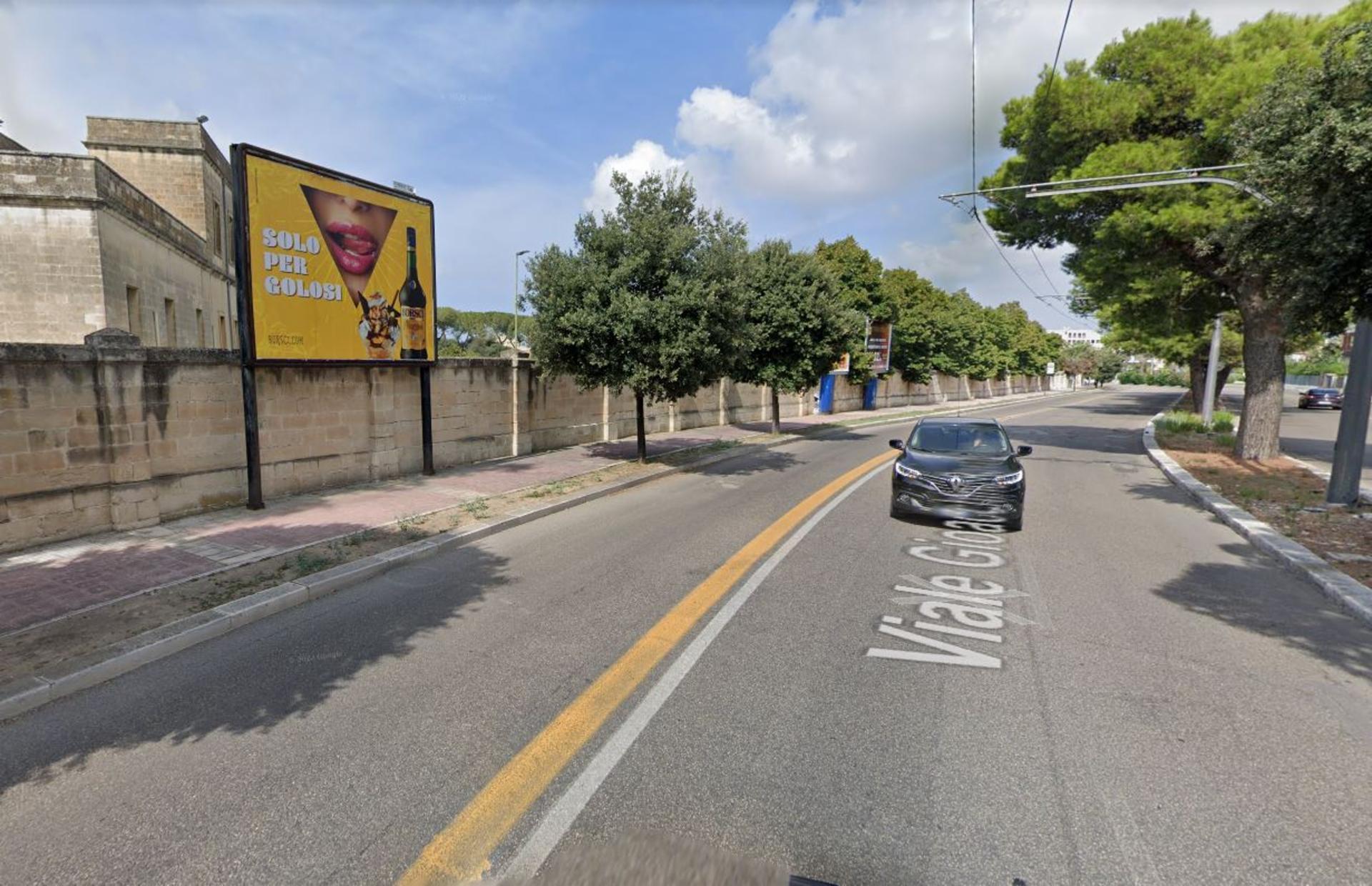 Impianto POSTER a Lecce, in zona EuroSpin