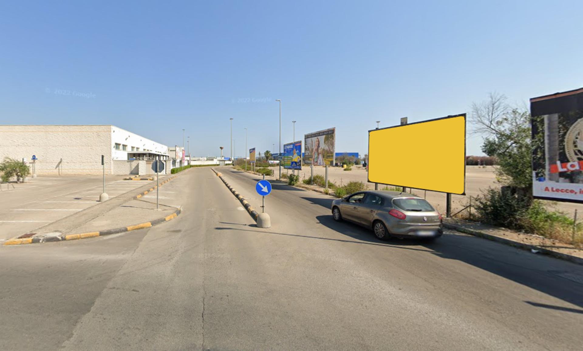 Impianto 6 X 3 a Cavallino, in zona OVS