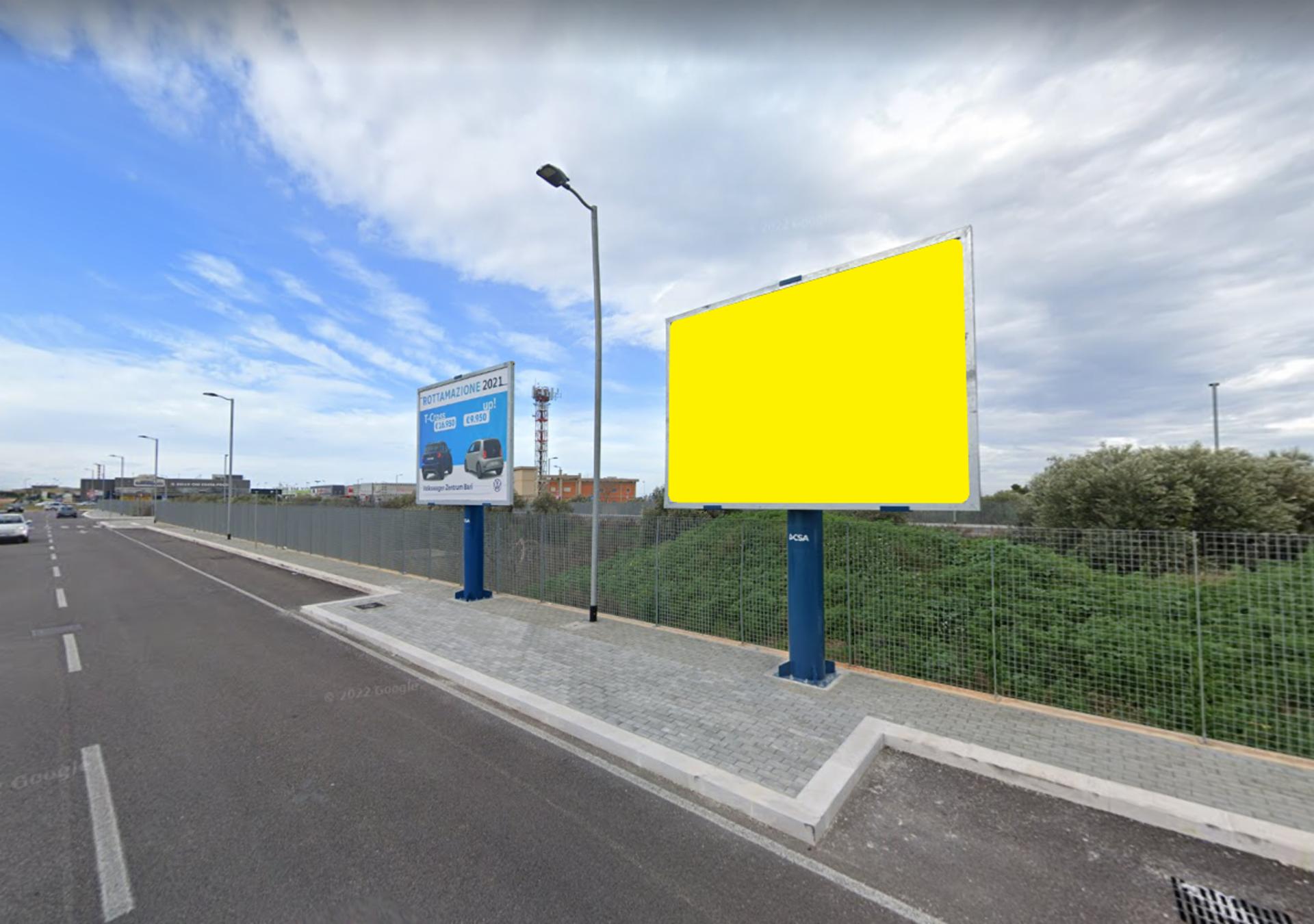 Impianto POSTER a Bari, in zona Unieuro