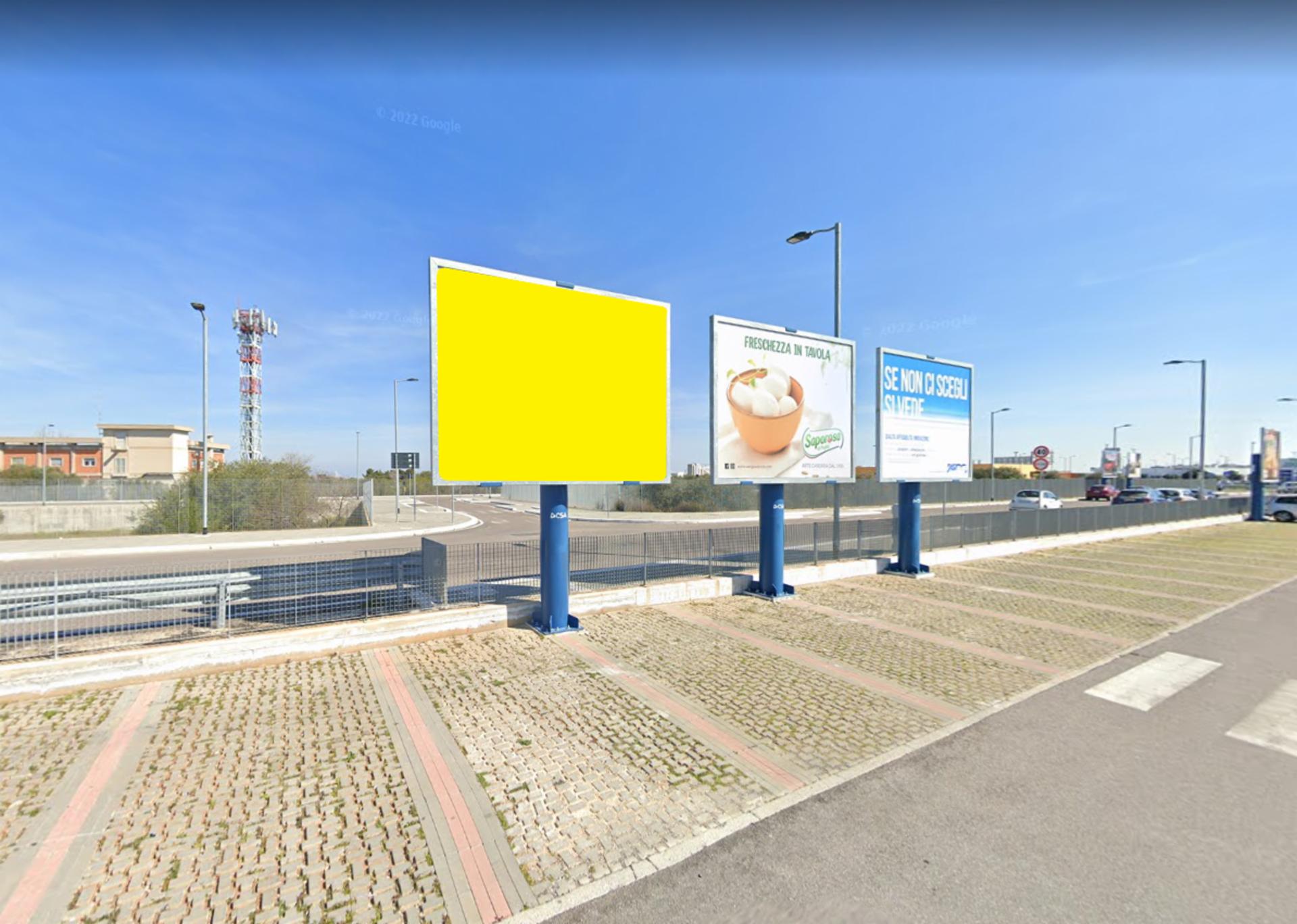 Impianto POSTER a Bari, in zona CityModa