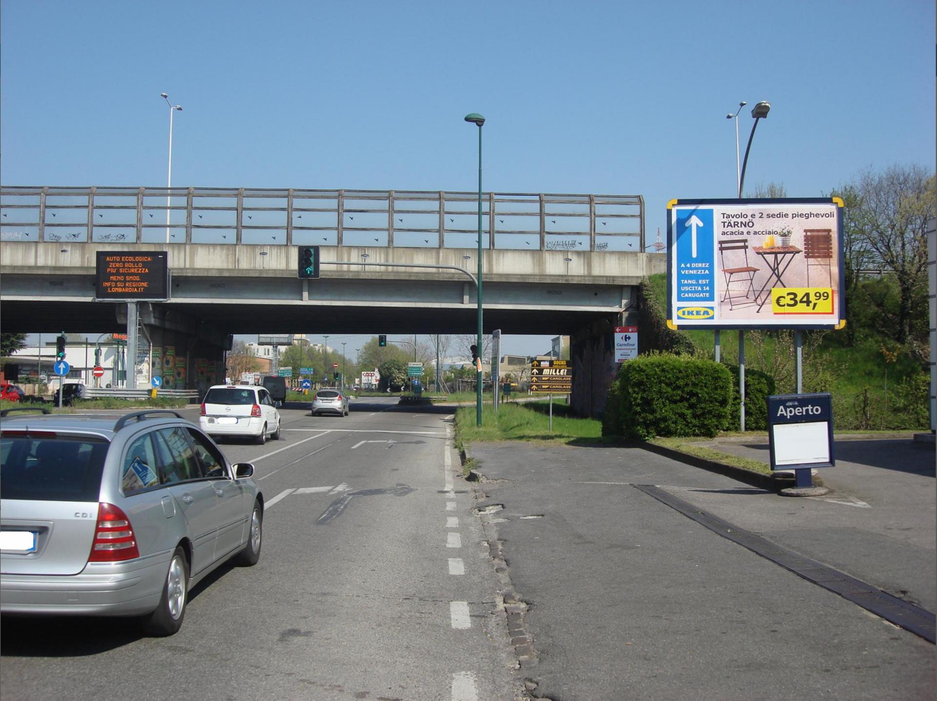 Impianto POSTER a Sesto San Giovanni, in zona McDonald's