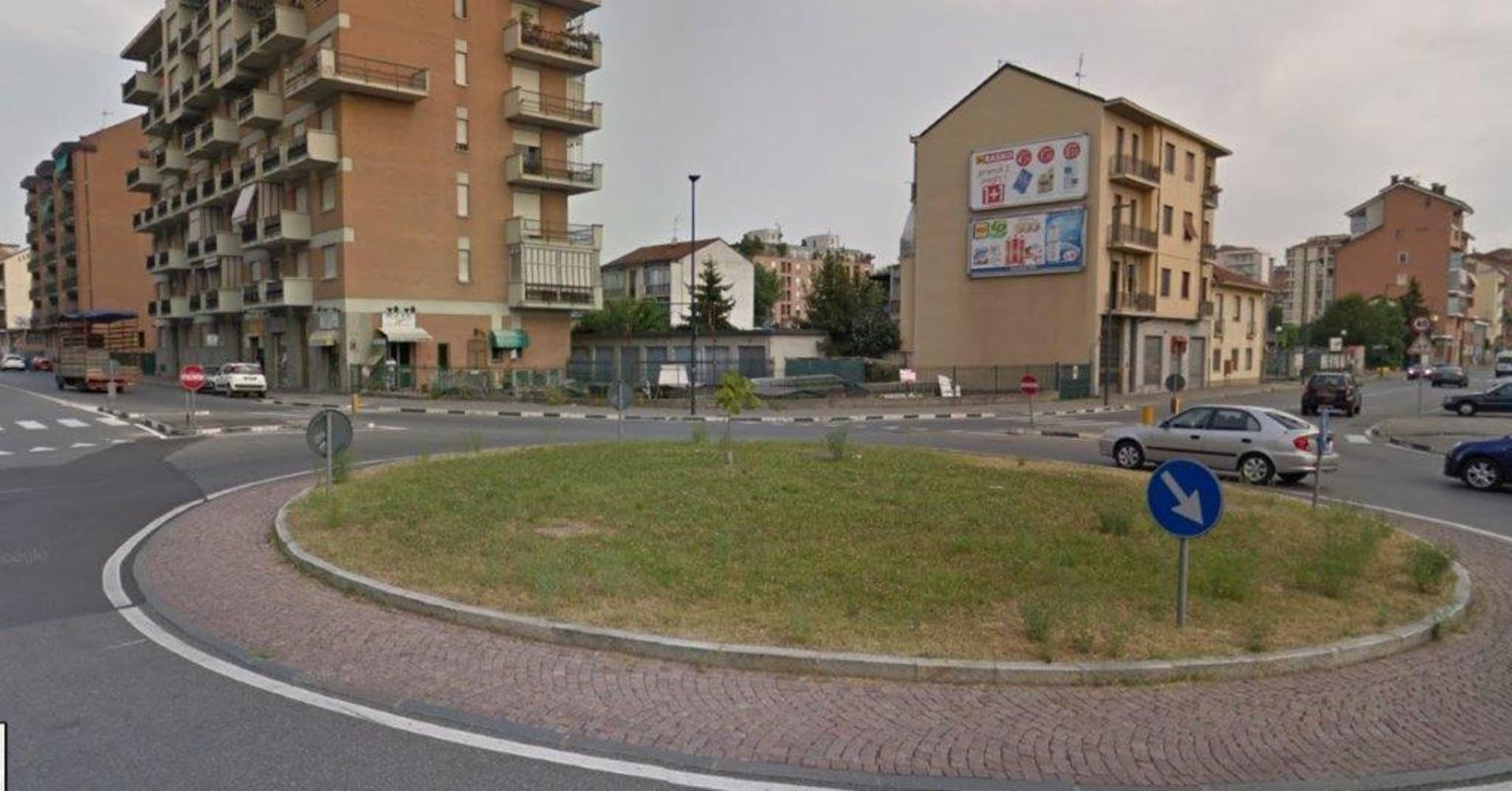 Impianto 6 X 3 a Torino, in zona Falcone Parrucchieri