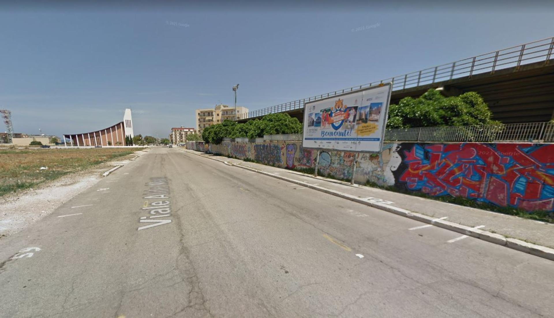 Impianto a VIALE ALDO MORO (pressi campo sportivo)  Mola di Bari